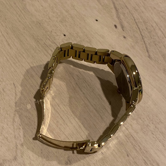 Micheal Kors Camille Chronograph (MK5635)… - Picture 7 of 9